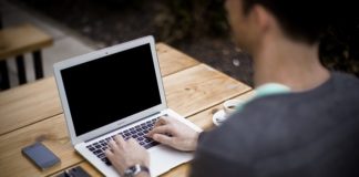 Praca przez internet